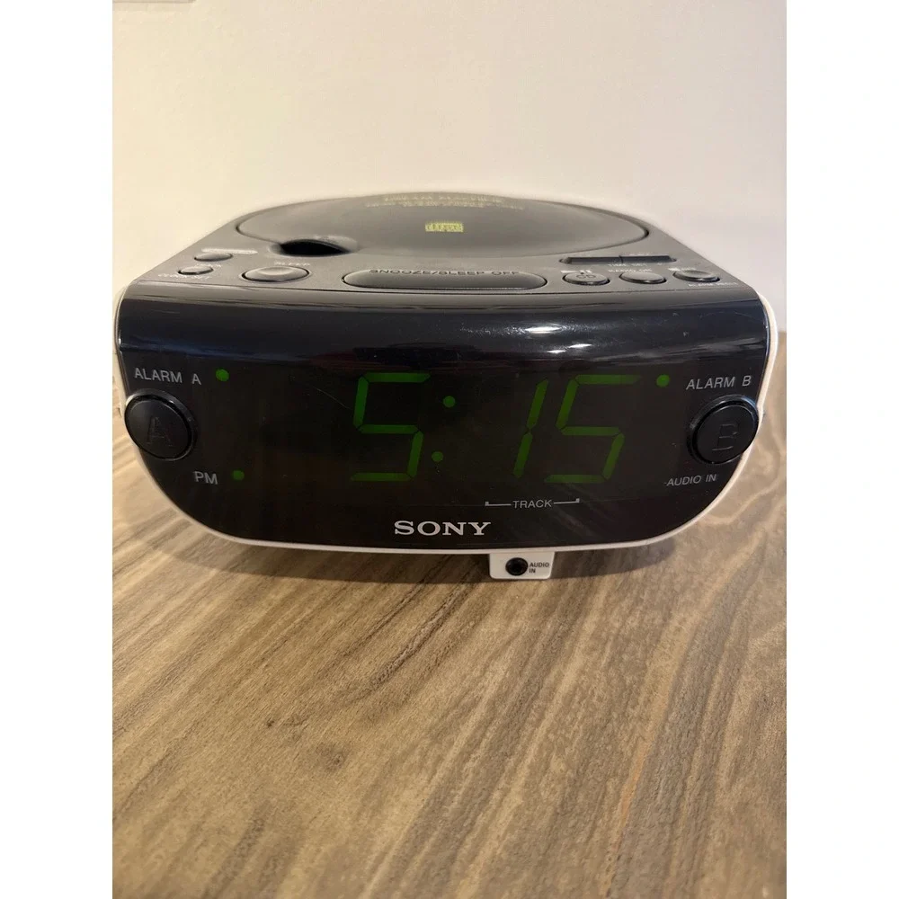 VTG Sony CD Clock Radio Dream Machine ICF-CD815 Black White Excellent Dual Alarm